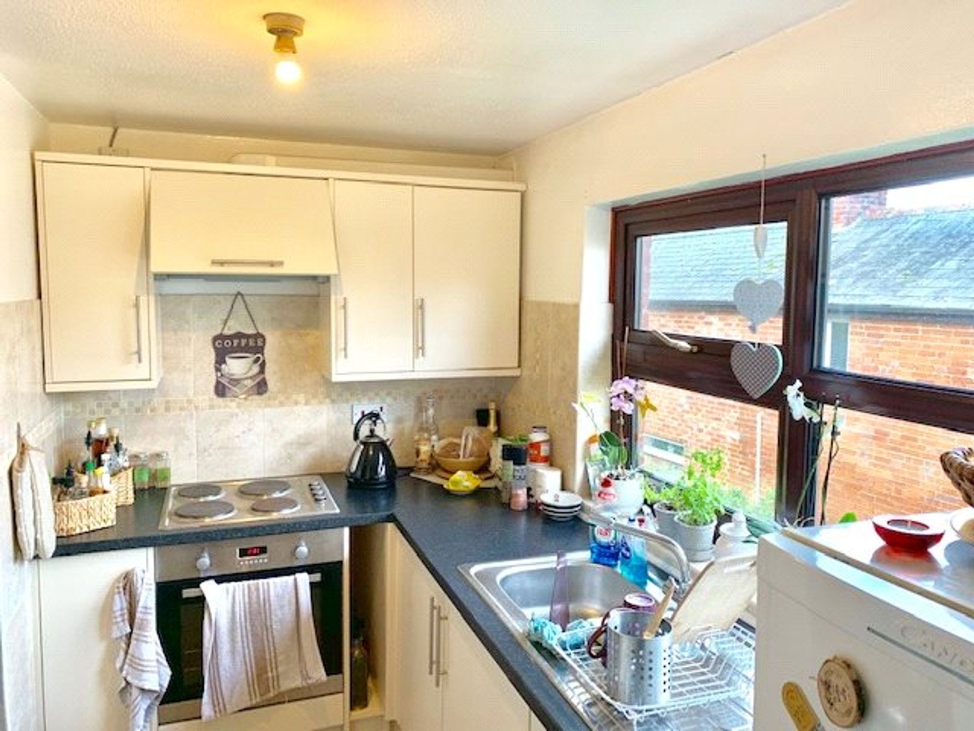 Flat Flaxfield Road in Basingstoke and Deane