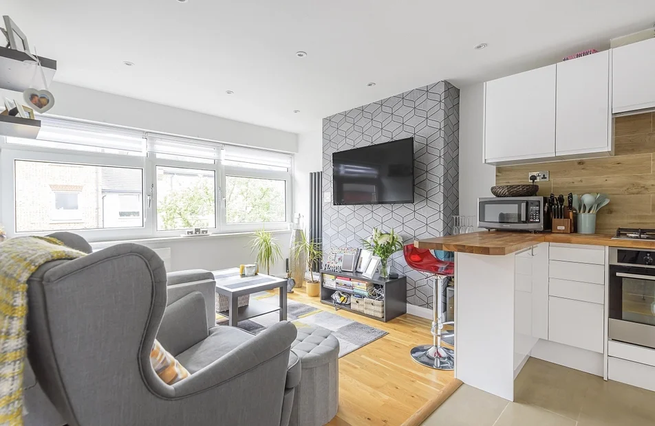 Flat Balham New Road in Greater London