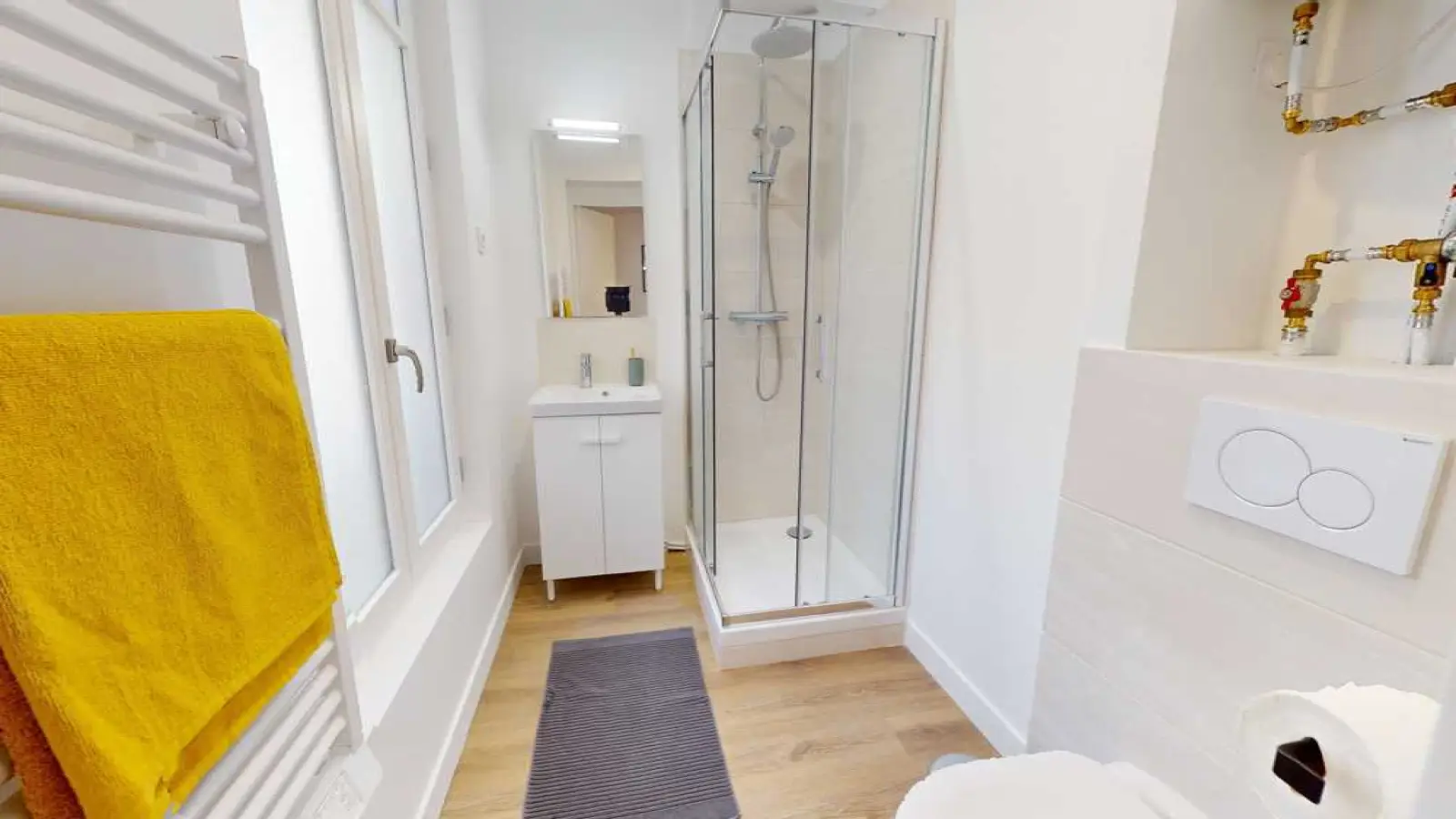 Room Rue du Chalet in Paris