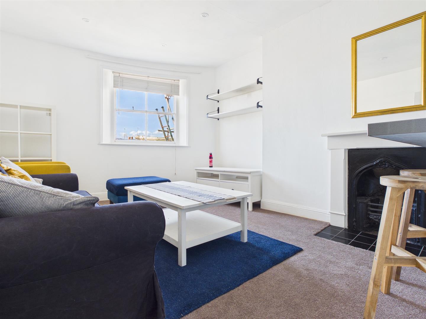Flat Brunswick Place in Hove