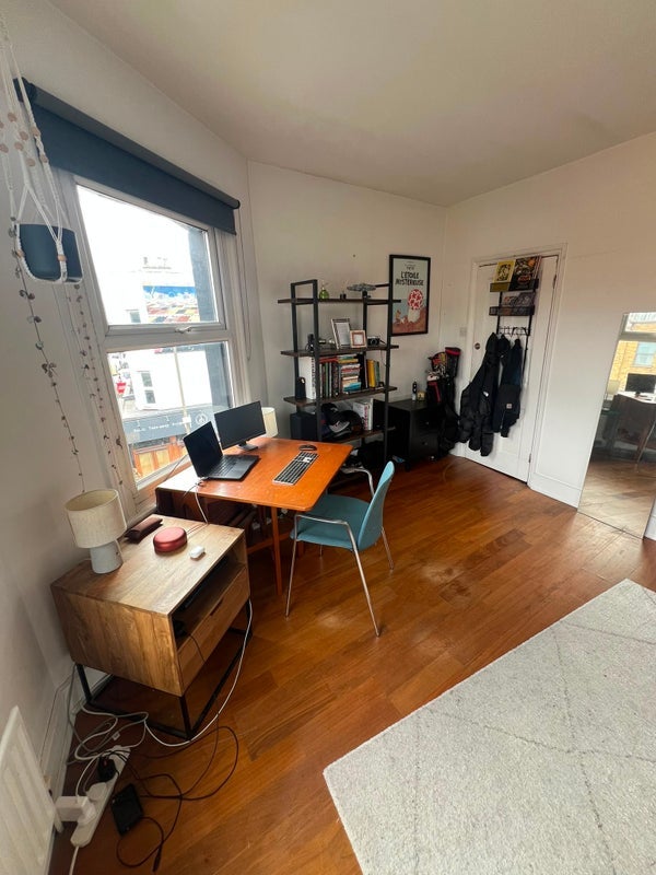 Room Abyssinia Close in Greater London