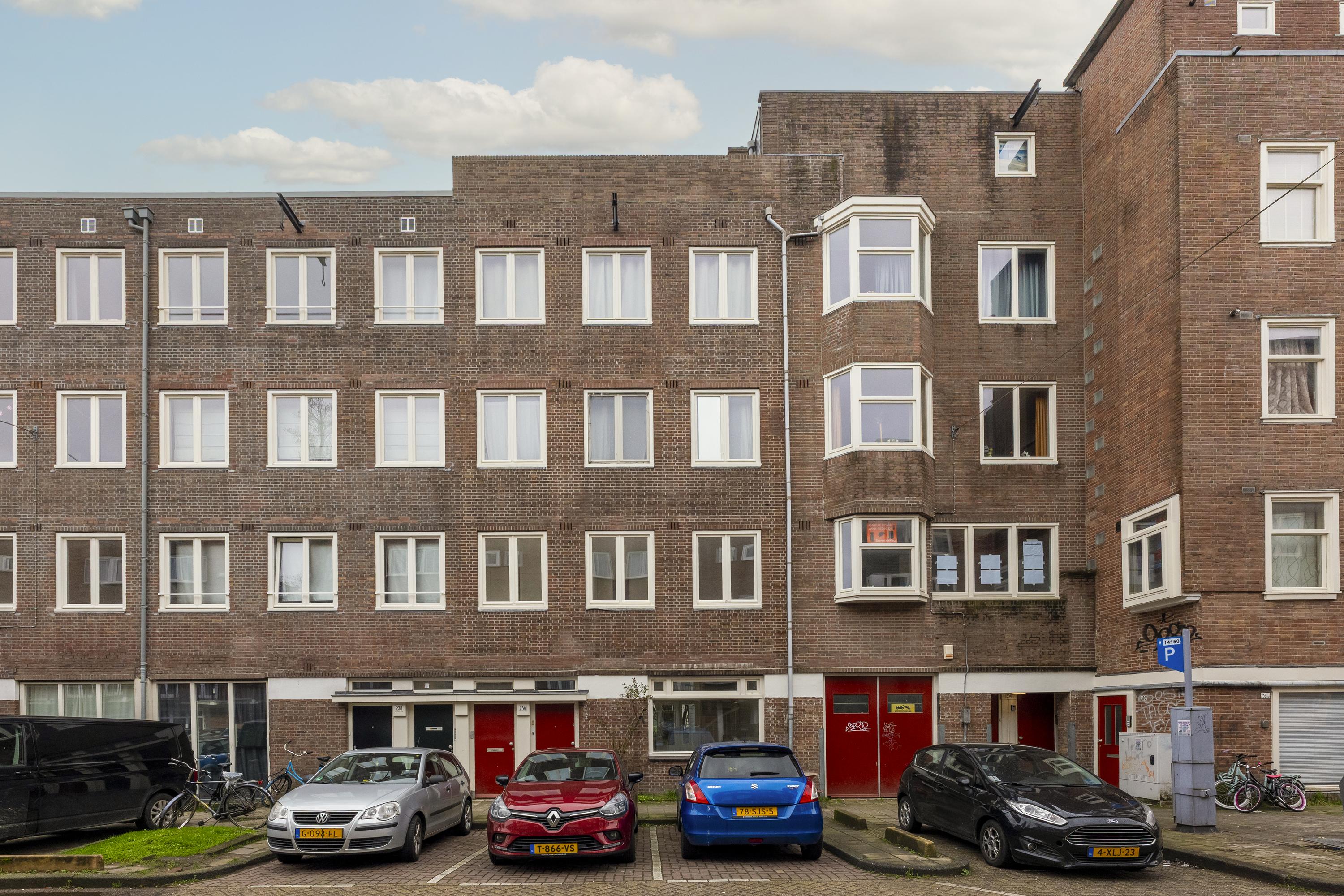 Flat Marco Polostraat in Amsterdam