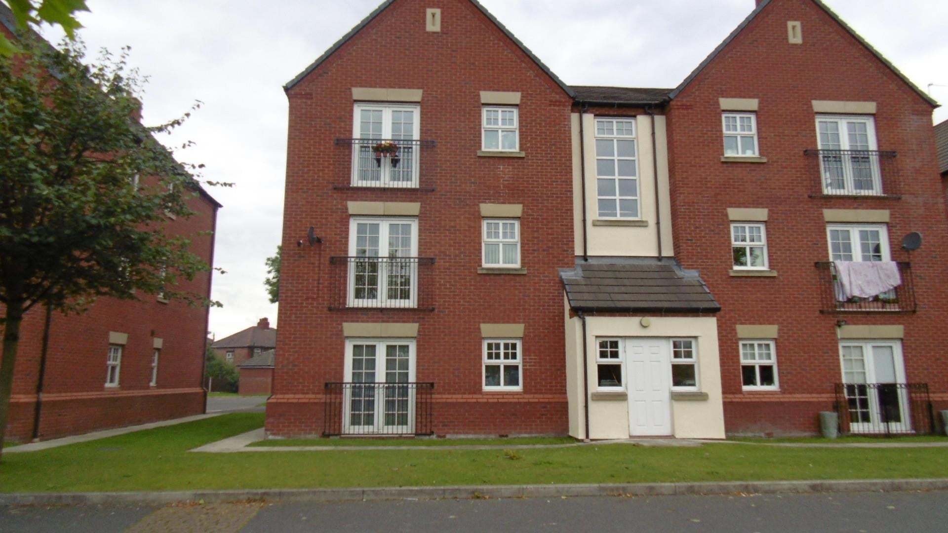 Flat Marland Way in Trafford