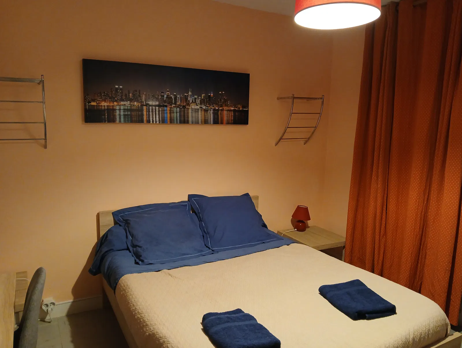 Chambre Rue Courteline à Castres