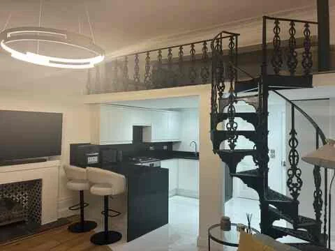 Flat Old Brompton Road in Greater London
