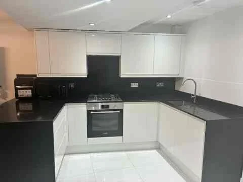 Flat Old Brompton Road in Greater London