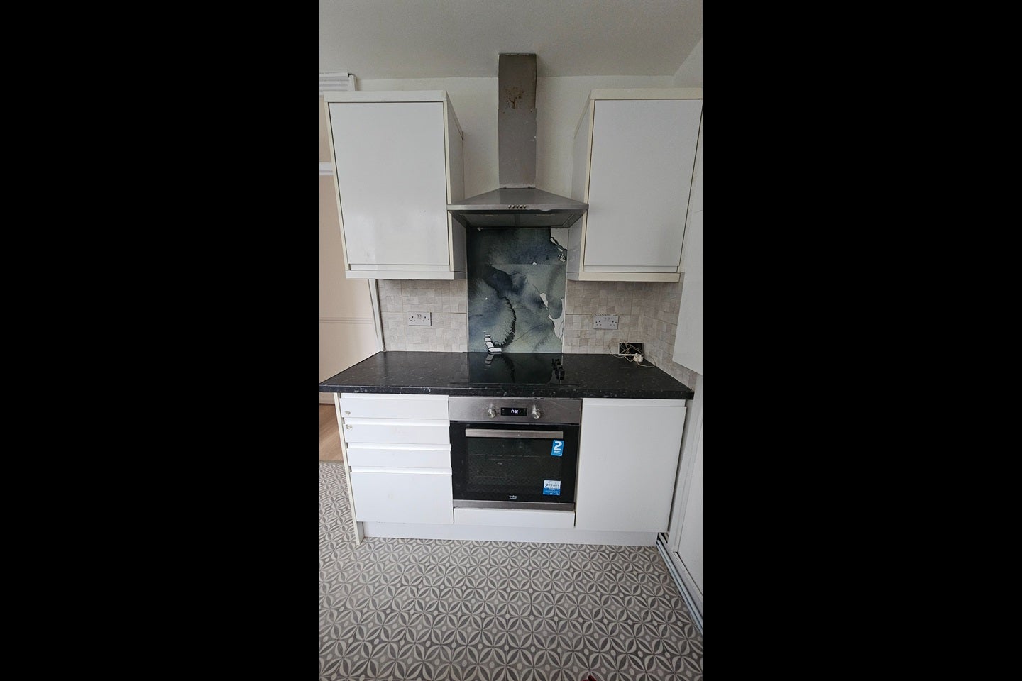 Flat Sandford Close in Greater London
