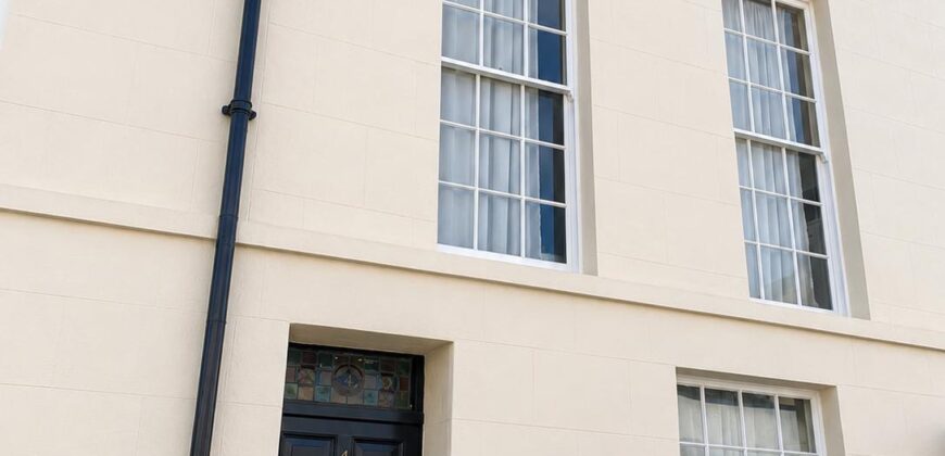 Flat Oxford Street in Gloucester