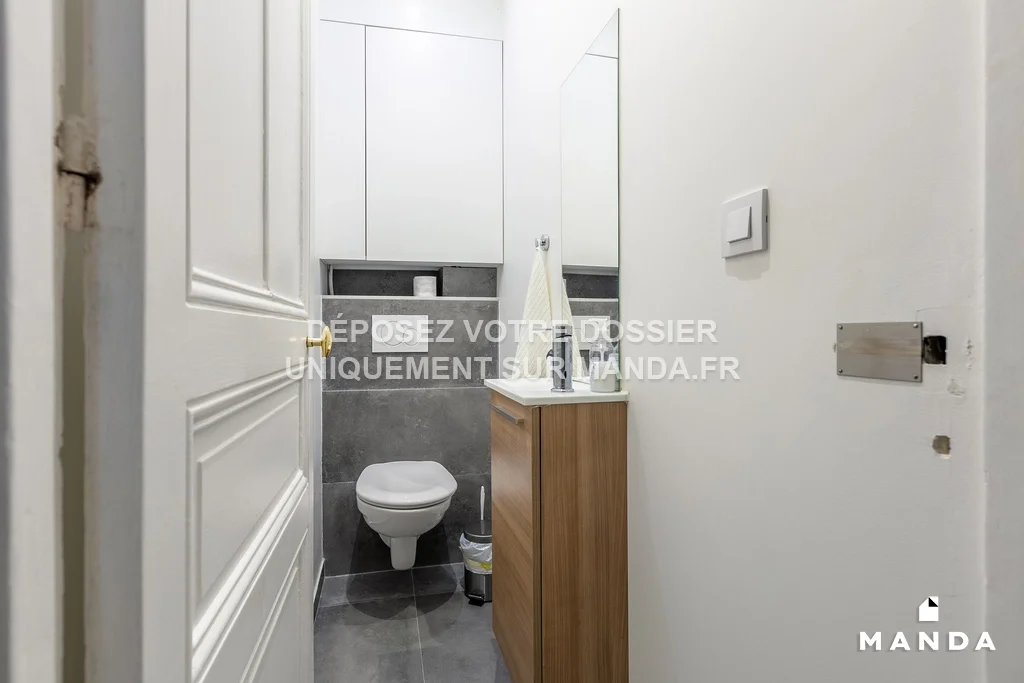 Flat Rue de Charenton in Paris