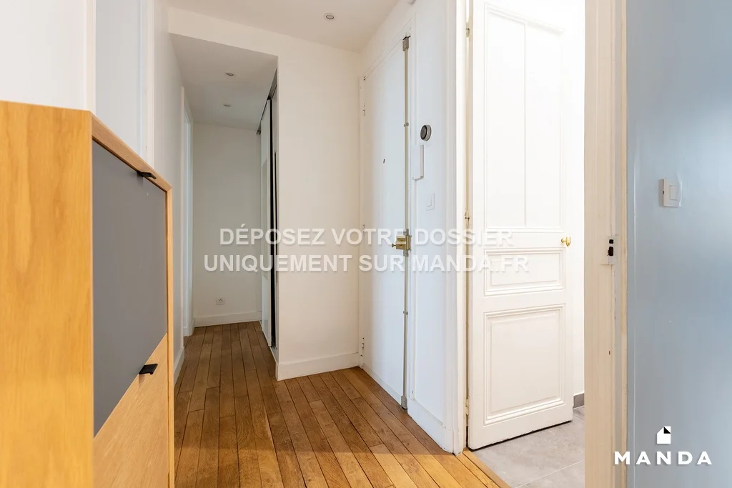 Flat Rue de Charenton in Paris