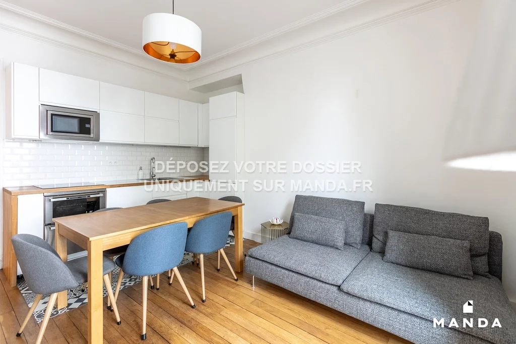 Flat Rue de Charenton in Paris