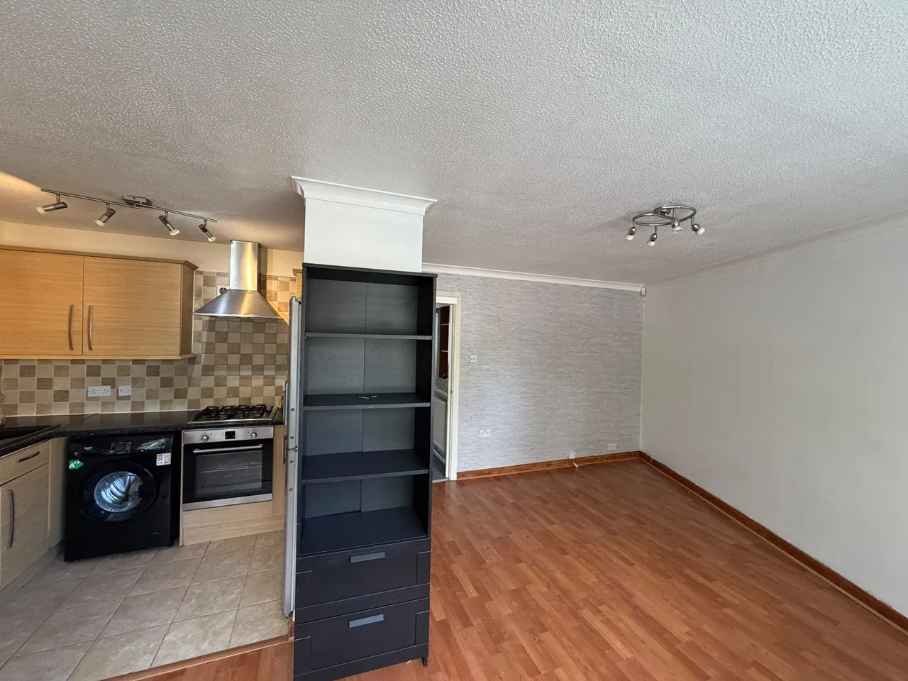 Flat Coates Dell in Three Rivers