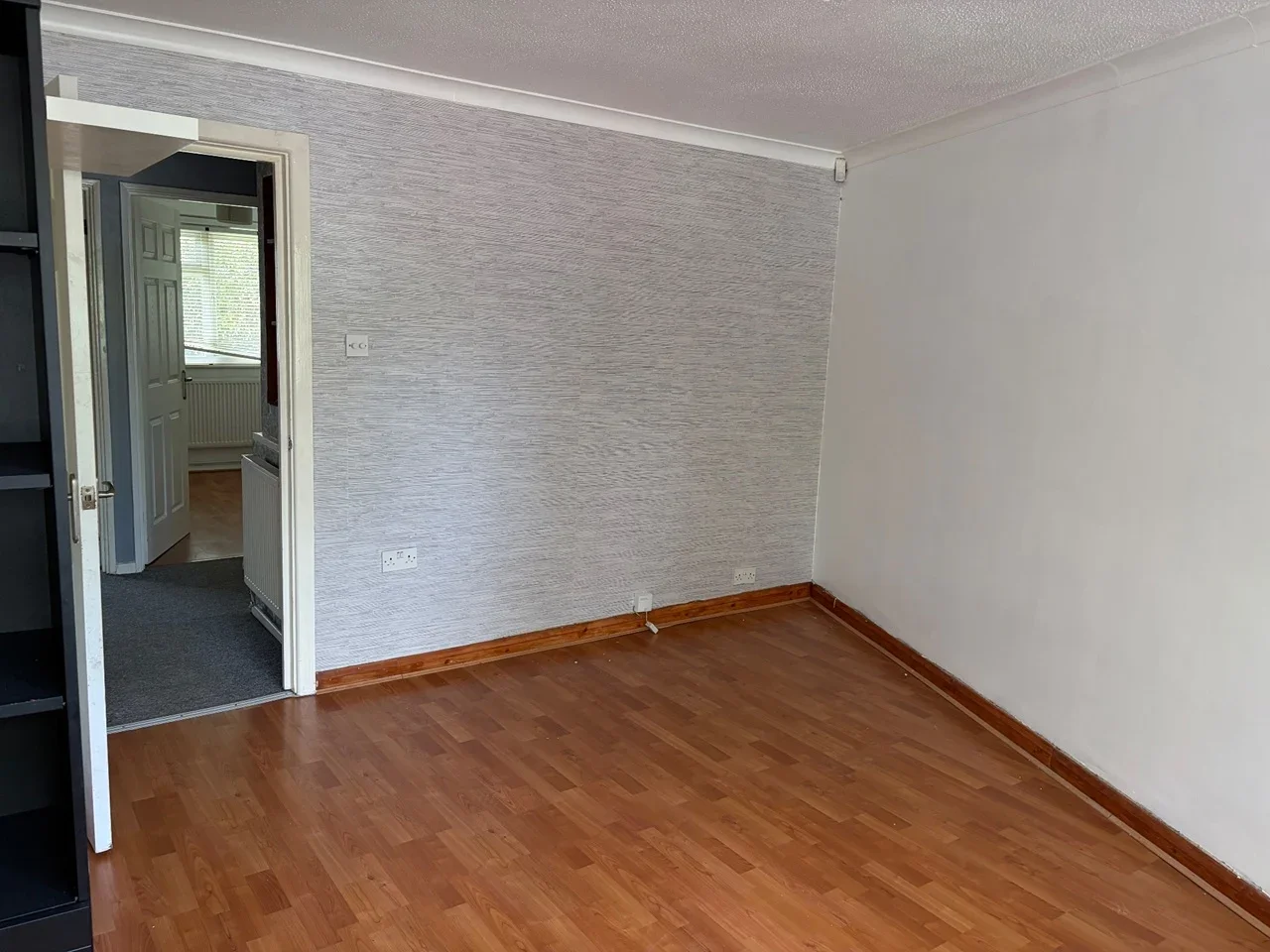 Flat Coates Dell in Three Rivers