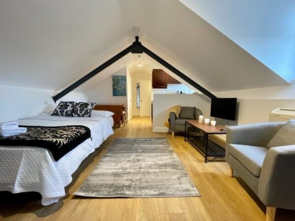 Flat Parfrey Street in Greater London