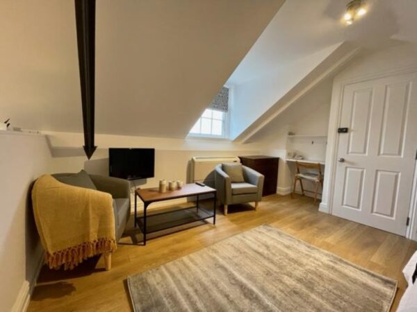 Flat Parfrey Street in Greater London
