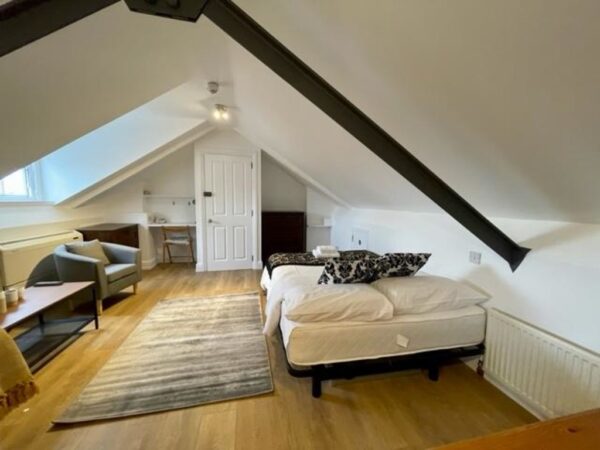 Flat Parfrey Street in Greater London
