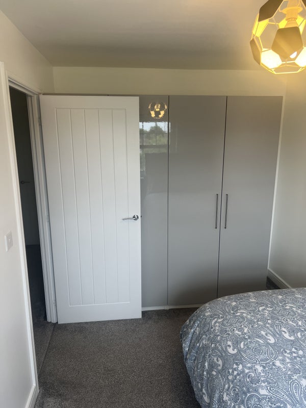 Room Glamara Close in Middleton