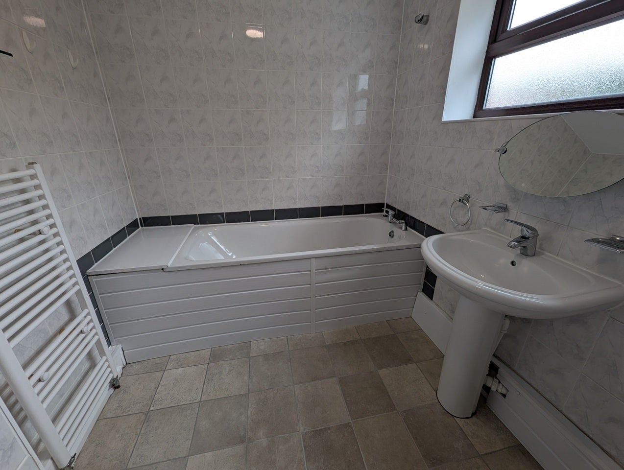 Flat Belgrave Drive in Rugby