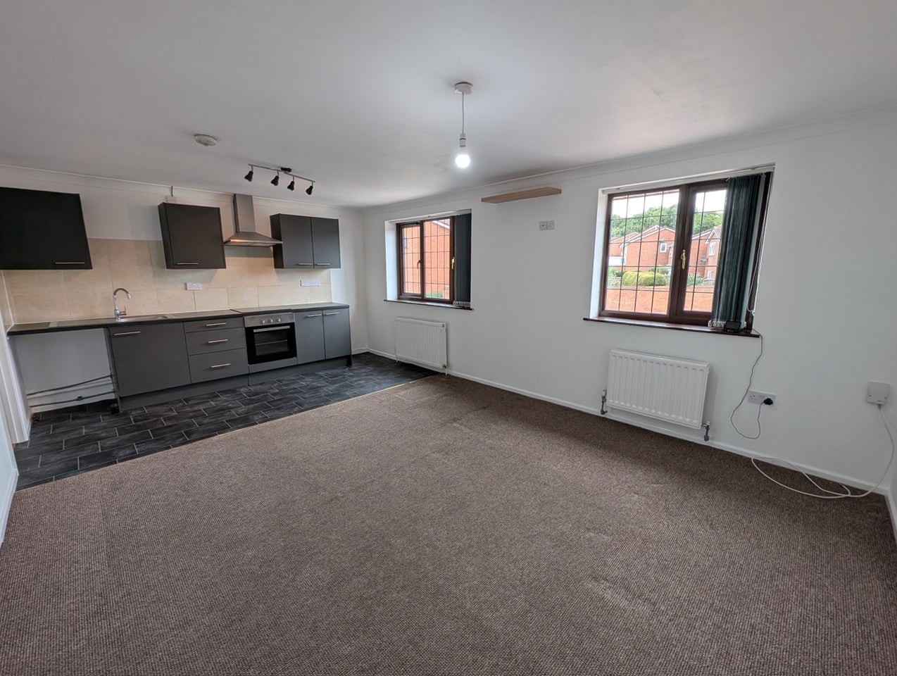 Flat Belgrave Drive in Rugby