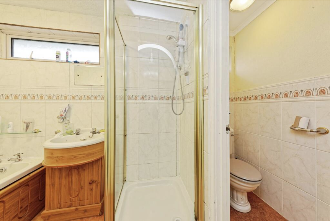 Room Ulcombe Gardens in Canterbury