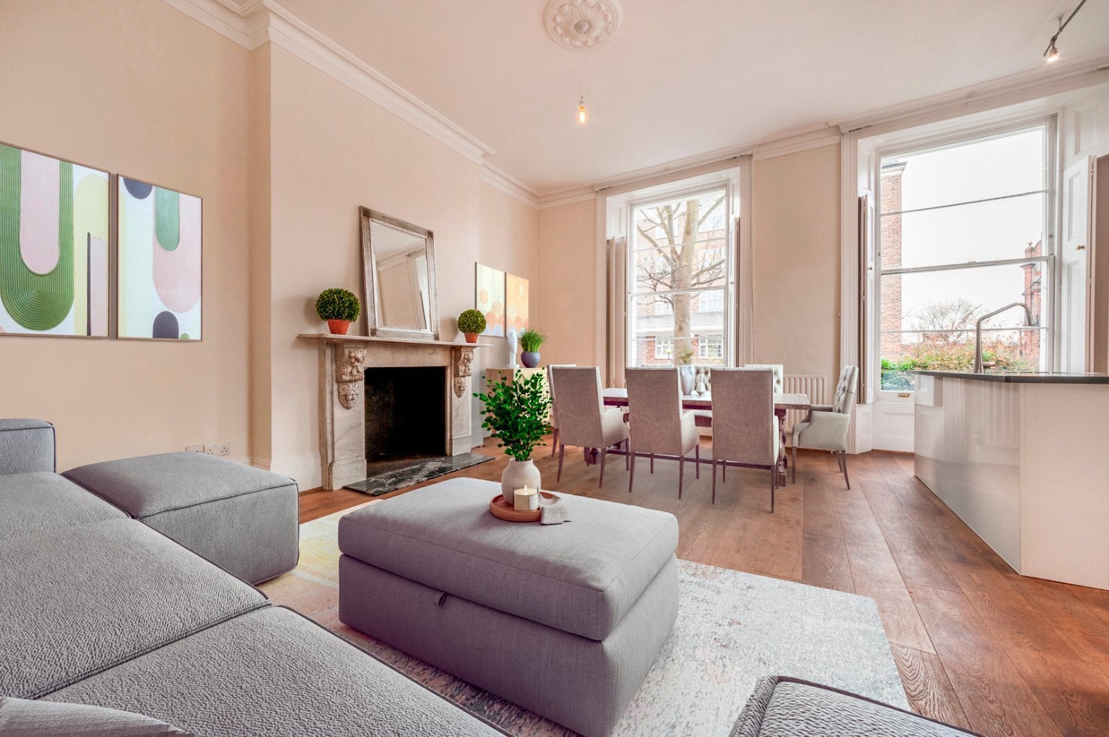 Flat College Crescent in Greater London