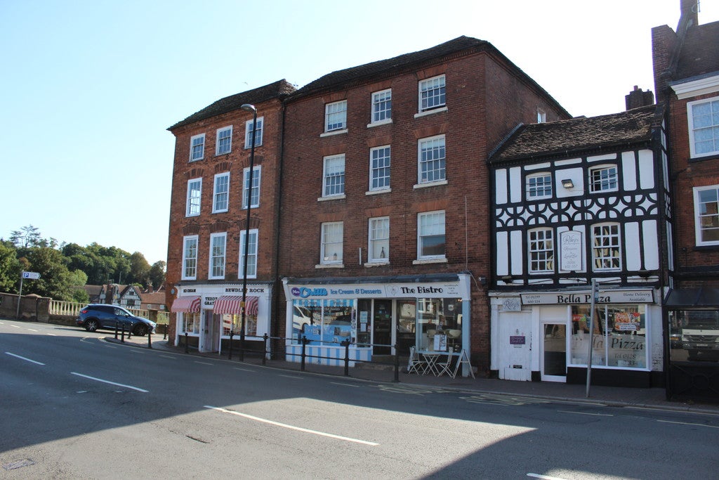 Flat Load Street in Wyre Forest