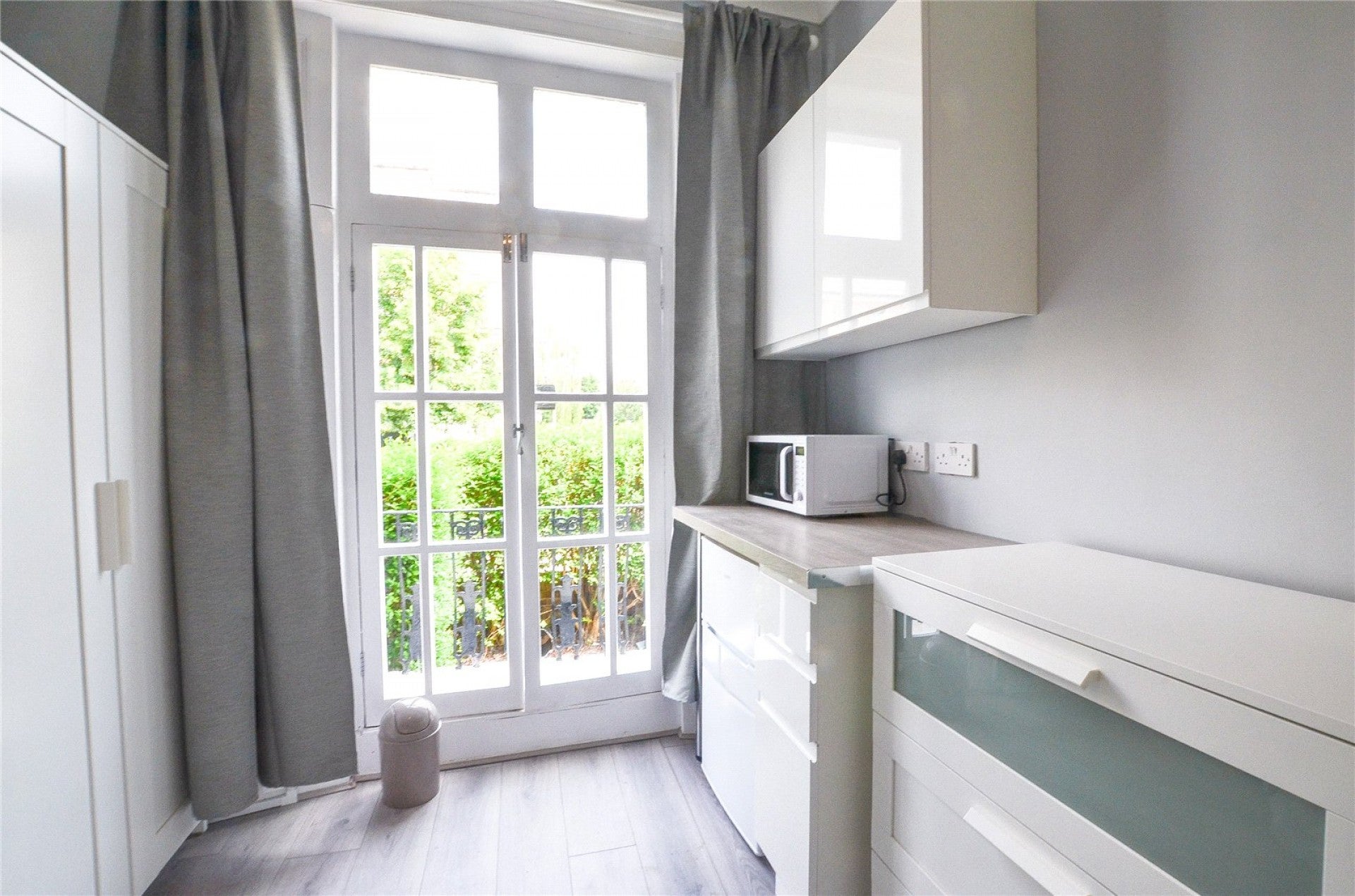 Room Middleton Road in Greater London