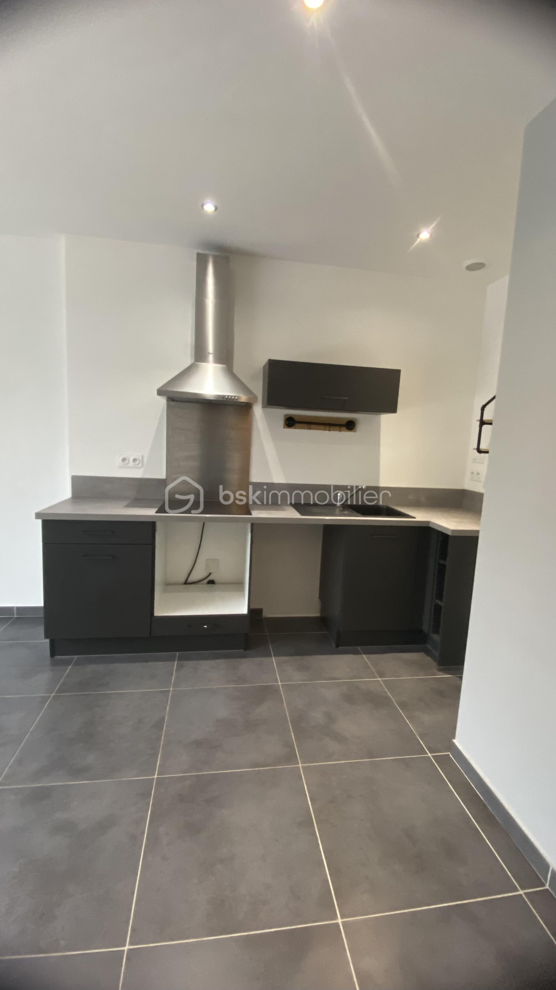 Appartement Avenue Benoît Launay à Grézieu-la-Varenne