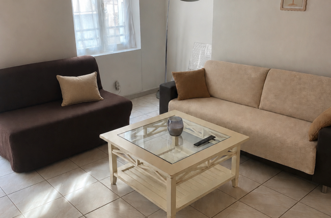 Flat Rue de l'Enviadou in Le Luc