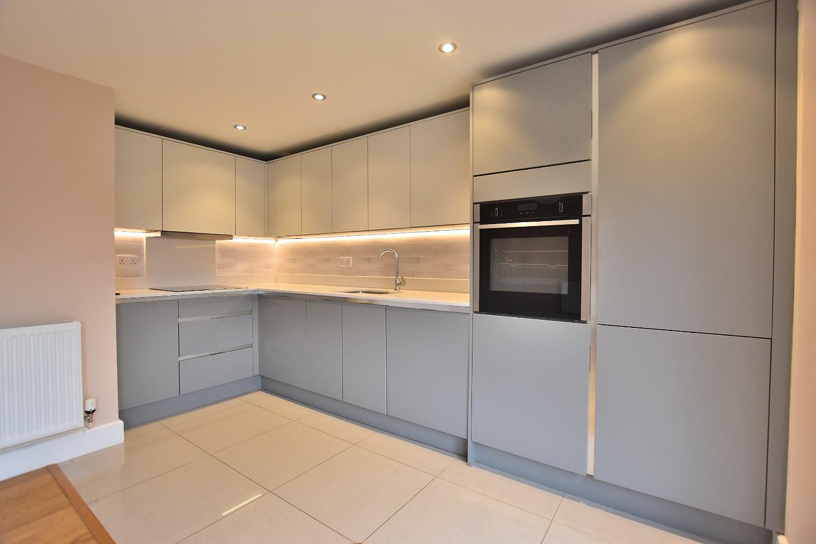 Flat Dunmow Road in Uttlesford