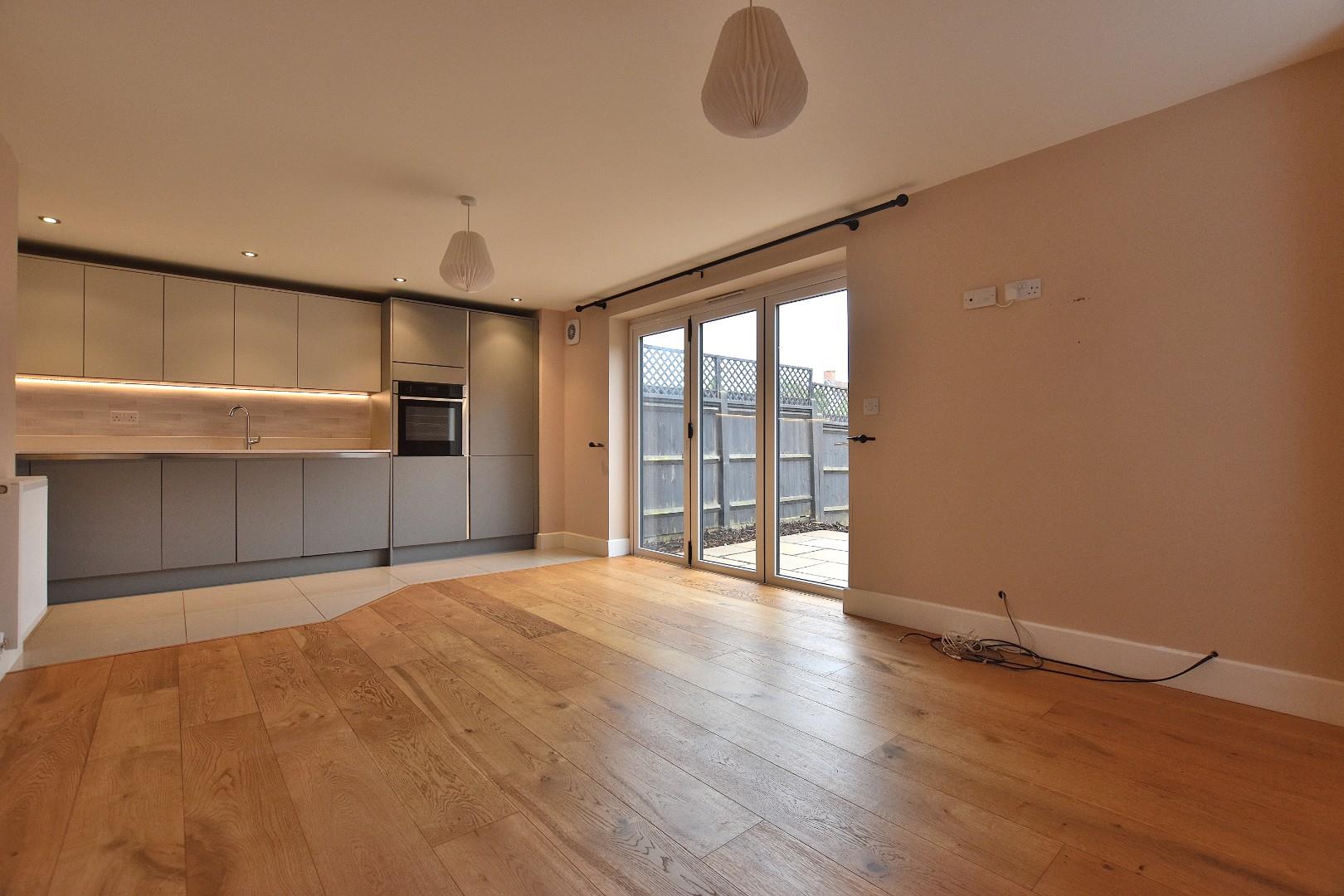 Flat Dunmow Road in Uttlesford