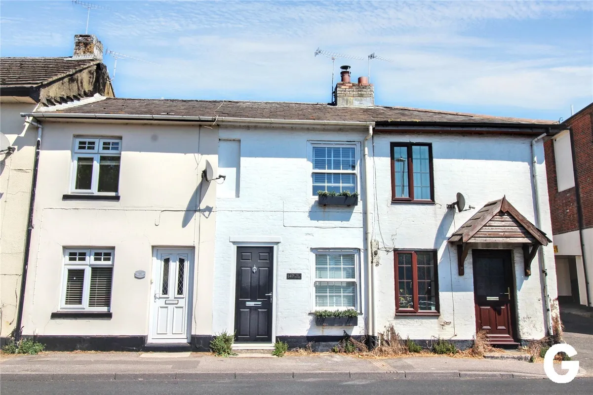 House Christchurch Road in New Forest