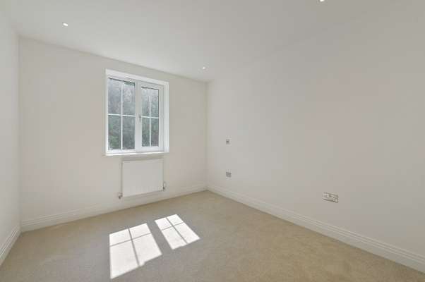 Flat New Road in Winkfield