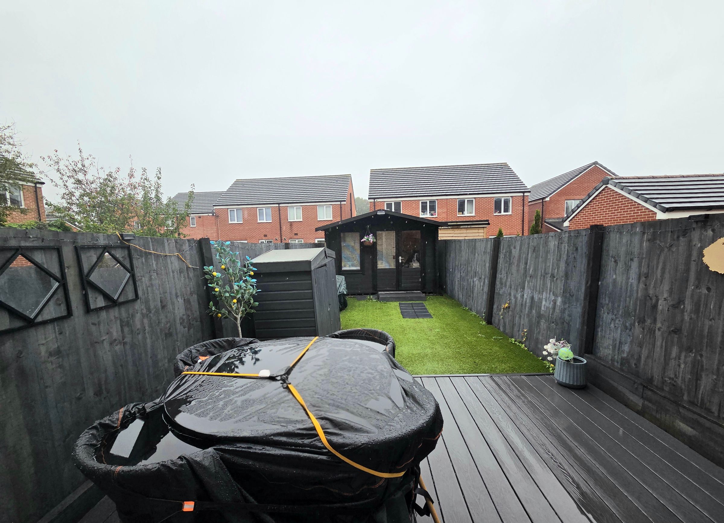 House Ffordd Cadfan in Bridgend