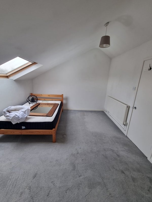 Room Rattray Road in Greater London