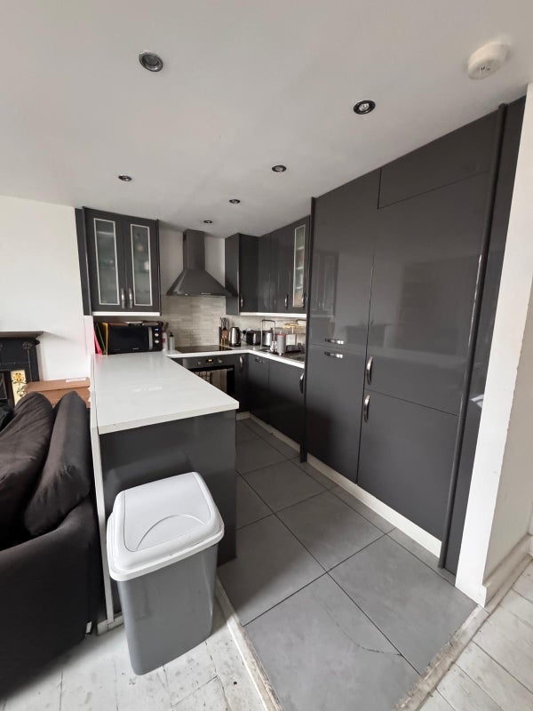 Room Rattray Road in Greater London