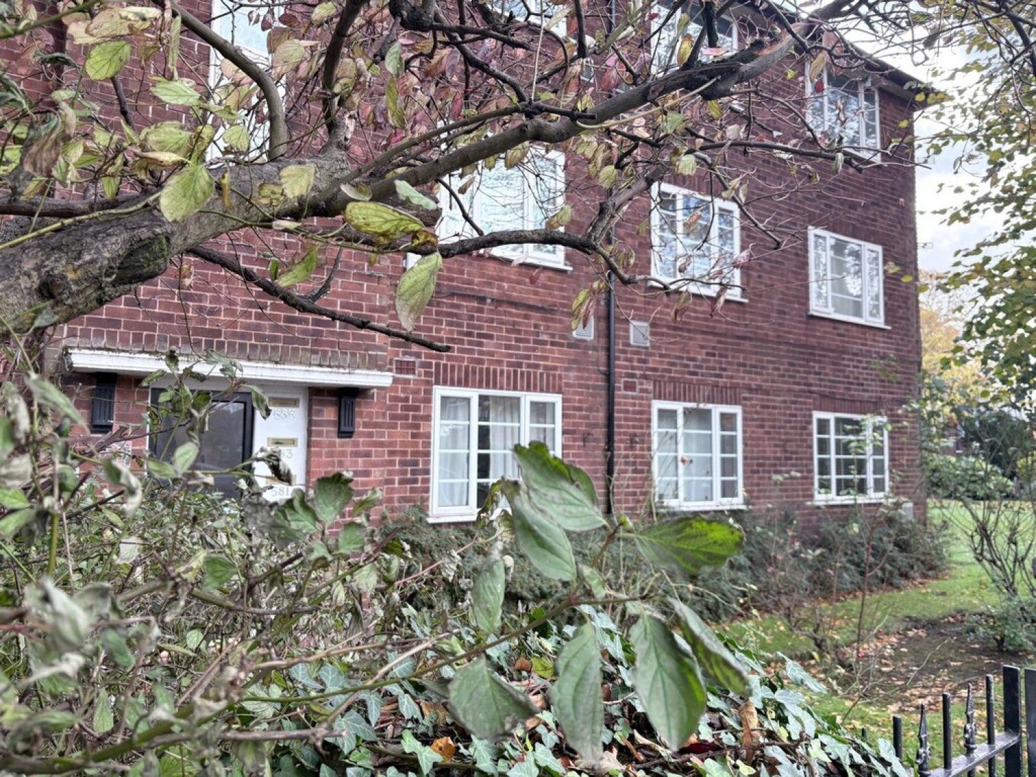 Flat Kings Road in Trafford