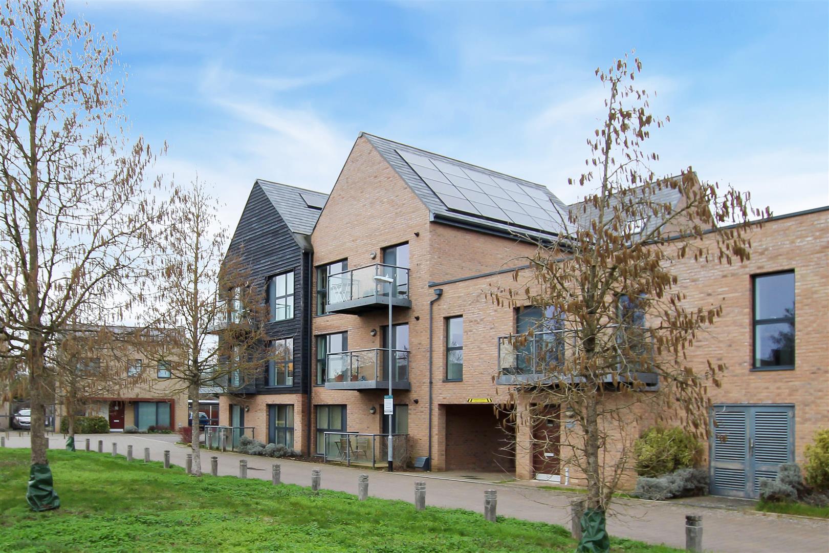 Flat Vicarage Way in Cambridge