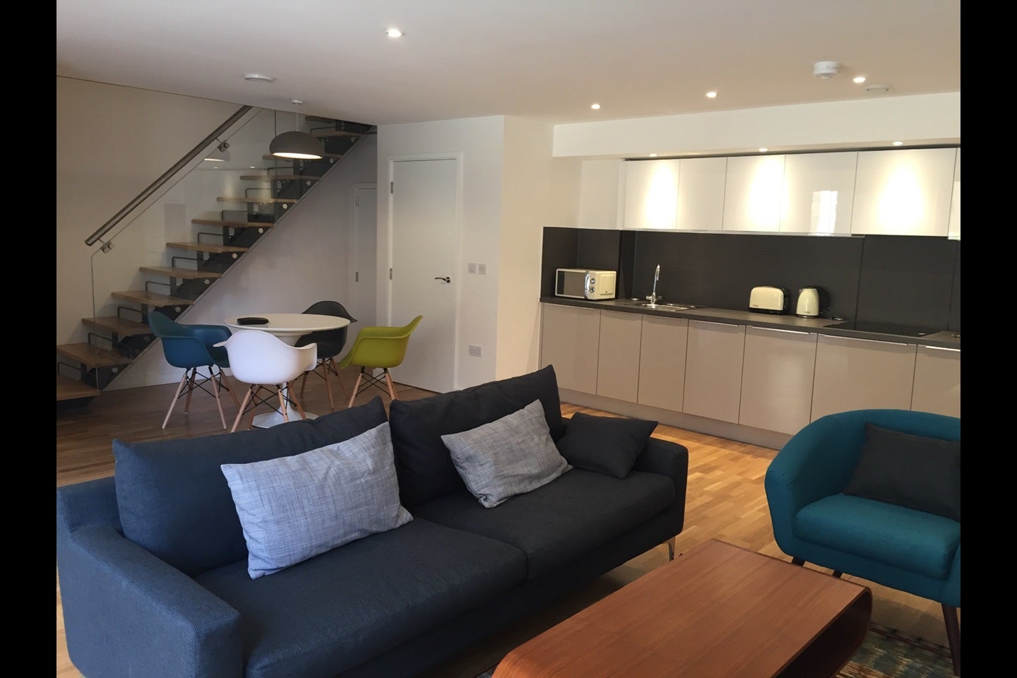 Flat Baltic Avenue in Greater London