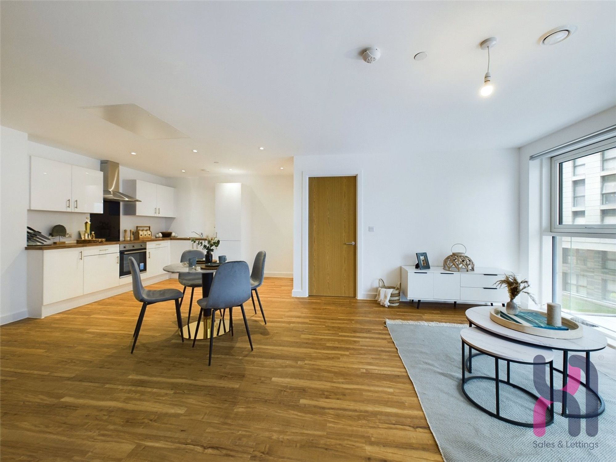 Flat Pomona Strand in Trafford