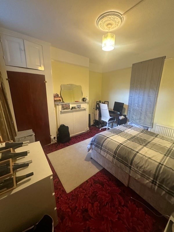 Room Cavendish Road in Greater London