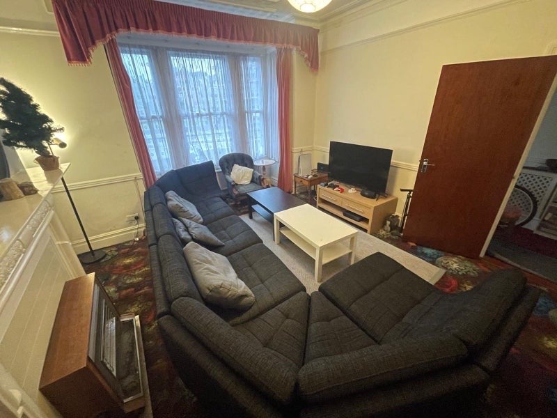 Room Cavendish Road in Greater London