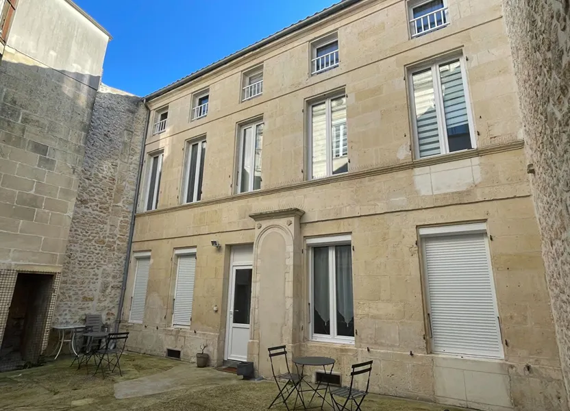 Appartement Rue Auguste Roux à Rochefort