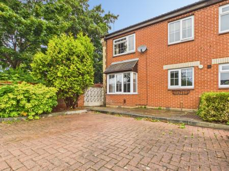 House Sycamore Drive in Harrogate
