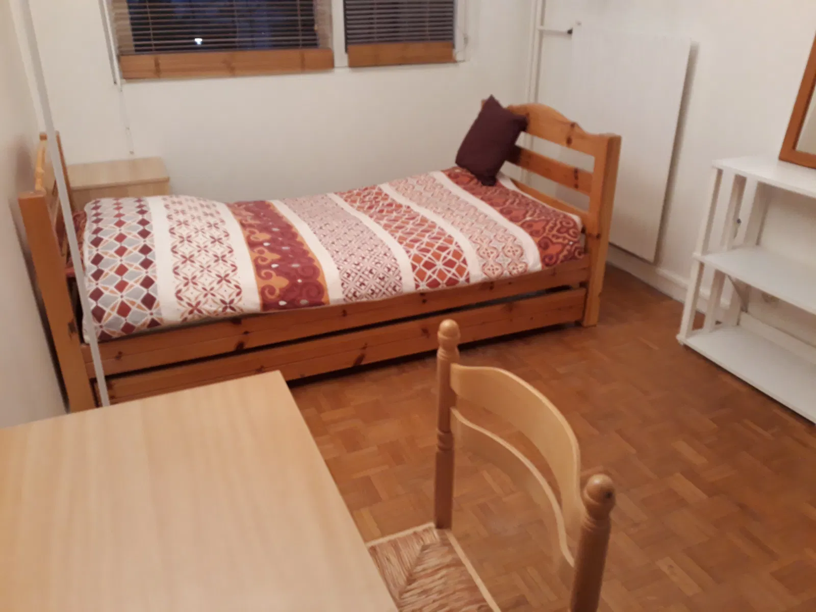 Room Avenue Guy de Maupassant in Chatou