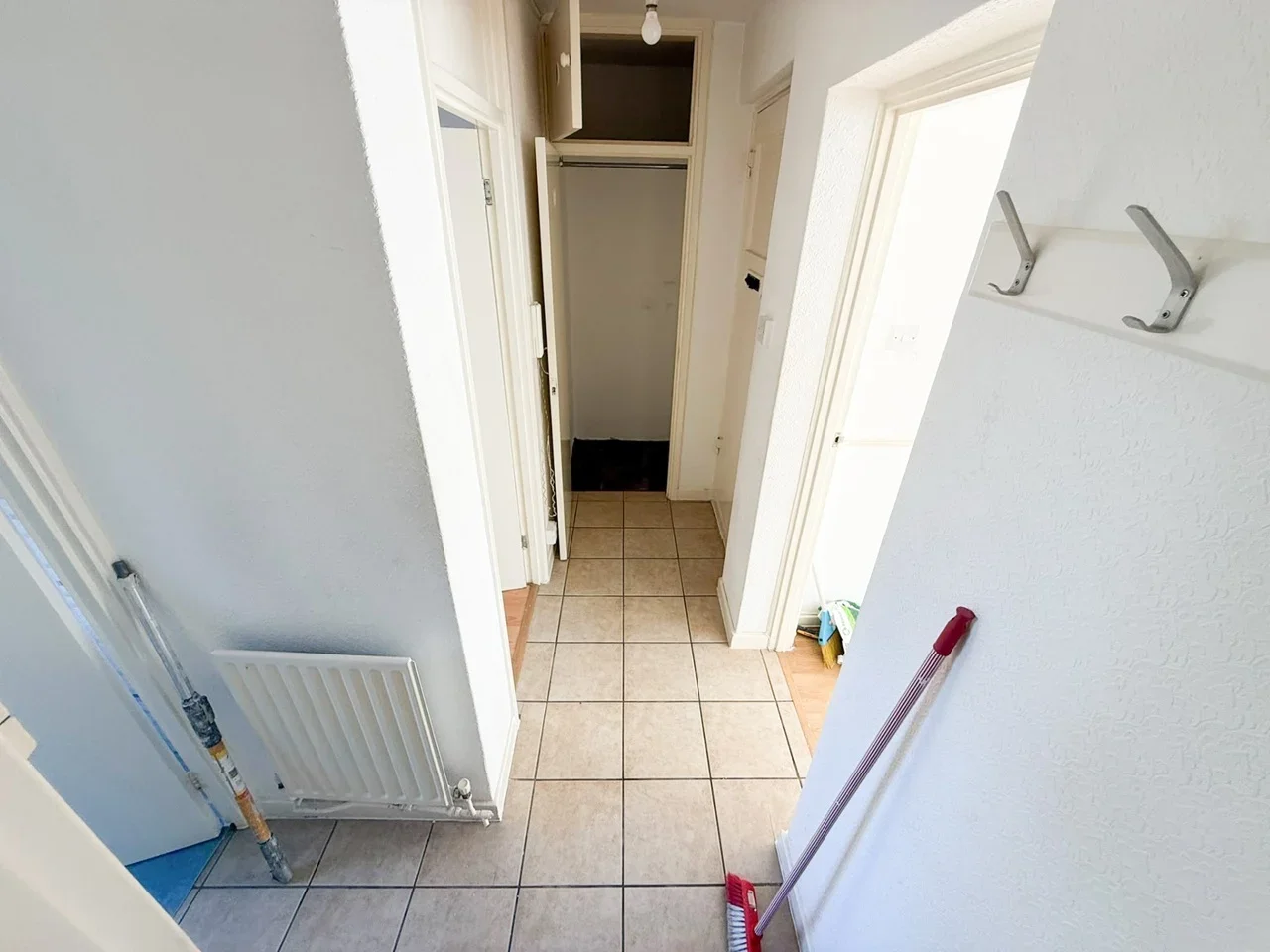 Flat Chardmore Road in Greater London