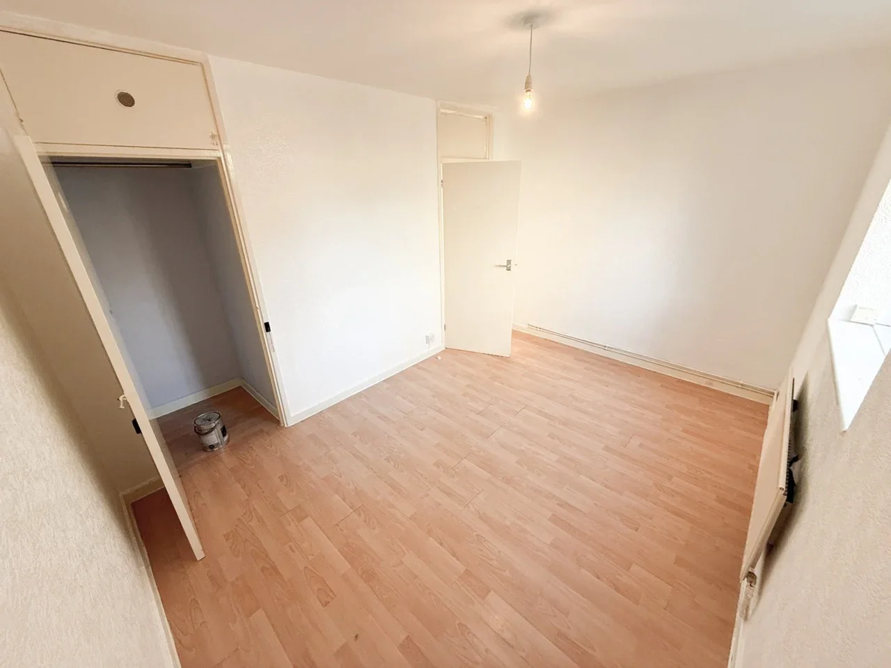Flat Chardmore Road in Greater London