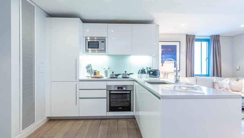 Flat Merchant Square in City of Westminster