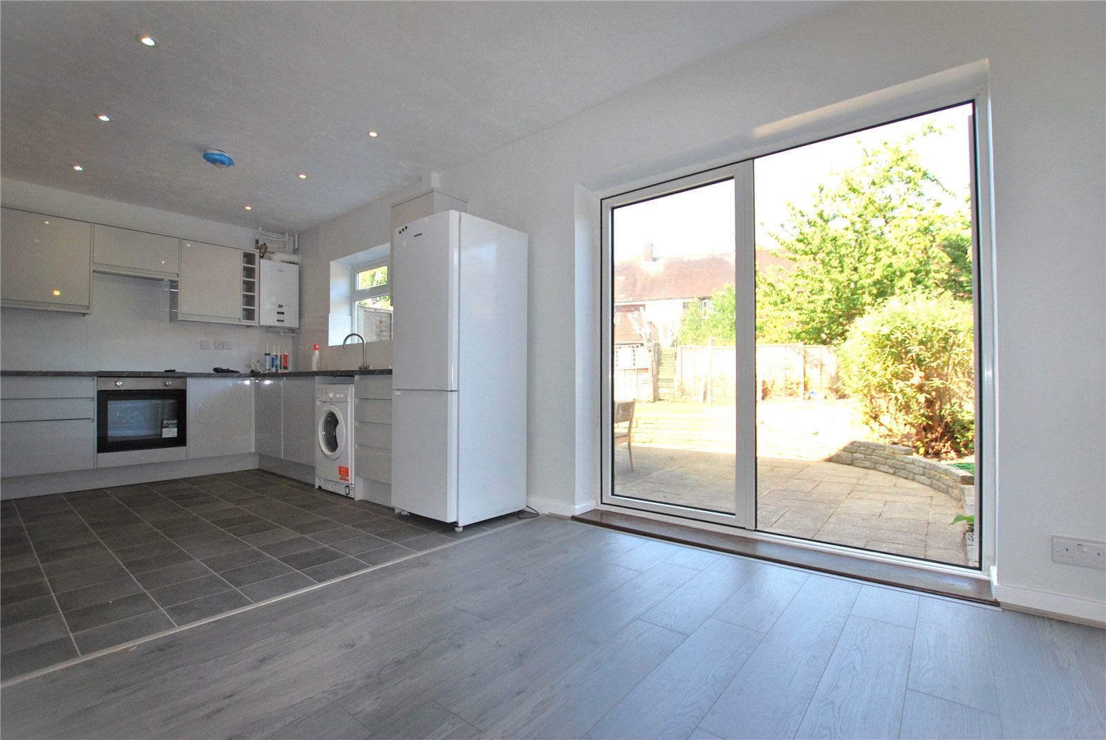 House Almond Close in Guildford