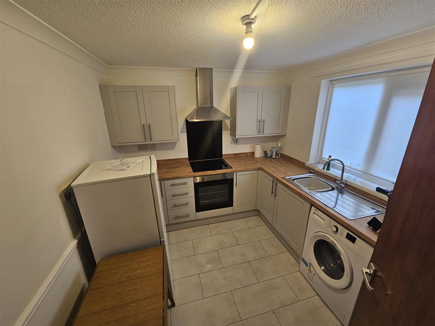 Flat Cowbridge Road East in Cardiff